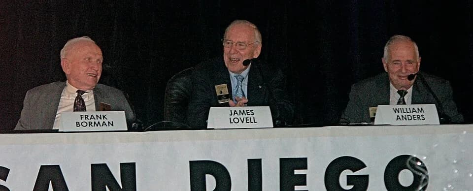 Jim Lovell - Frank Borman, James Lovell, and William Anders at an Apollo 8 Anniversary Gala at the San Diego Air &amp; Space Museum in December 2008.