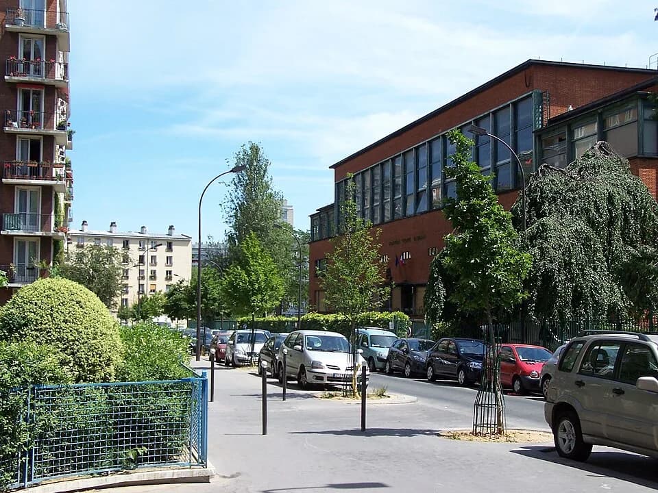 George Eastman - George-Eastman Institute at rue George-Eastman in Paris