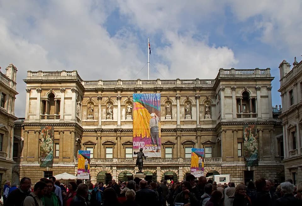 David Hockney - Waiting for the Hockney exhibition at the RA