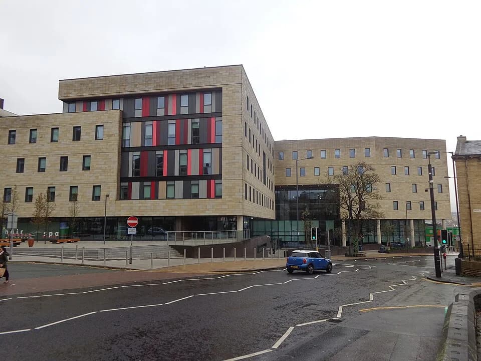 David Hockney - David Hockney building, Bradford College, Great Horton Road, Bradford, West Yorkshire.  This building replaces the front parts of the Westbrook Building and the former 'cavern', the Ra