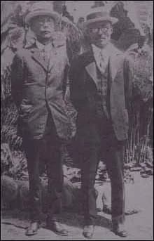 Soh Jaipil - Philp jaison(left) and Dosan Ahn Changho(right), Ahn's home in L.A