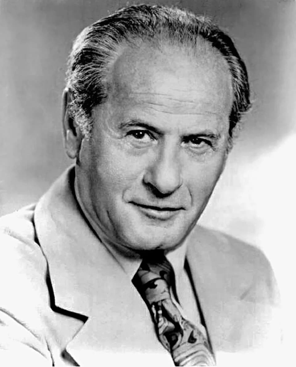 Eli Wallach - Publicity photo of Eli Wallach for the film The Good, the Bad and the Ugly (1966). See also: film still.