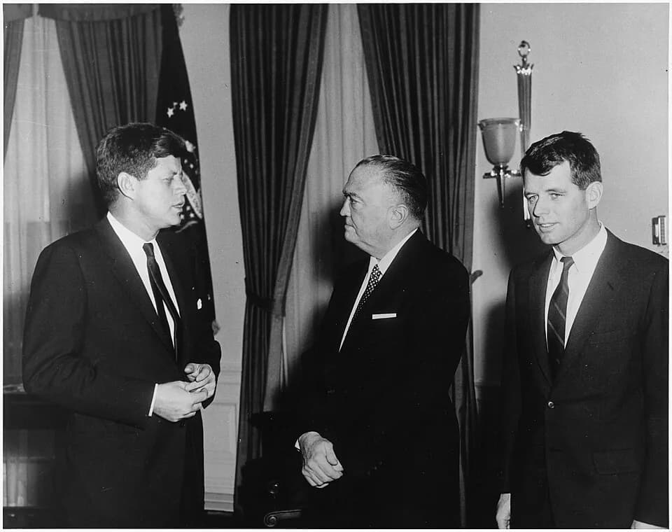 J. Edgar Hoover - Visit of Attorney General and Director of FBI. President Kennedy, J.Edgar Hoover, Robert F. Kennedy. White House... - NARA - 194173.jpg
