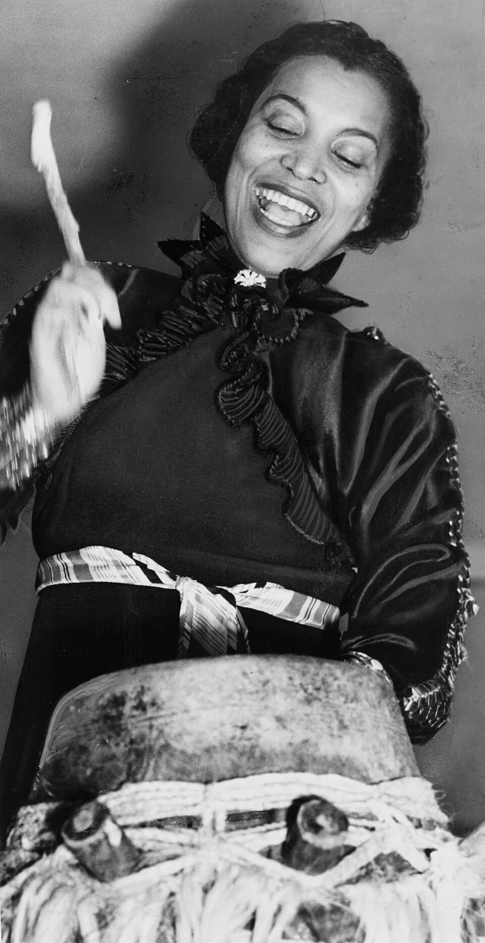 Zora Neale Hurston - Zora Neale Hurston, beating the hountar, or mama drum
