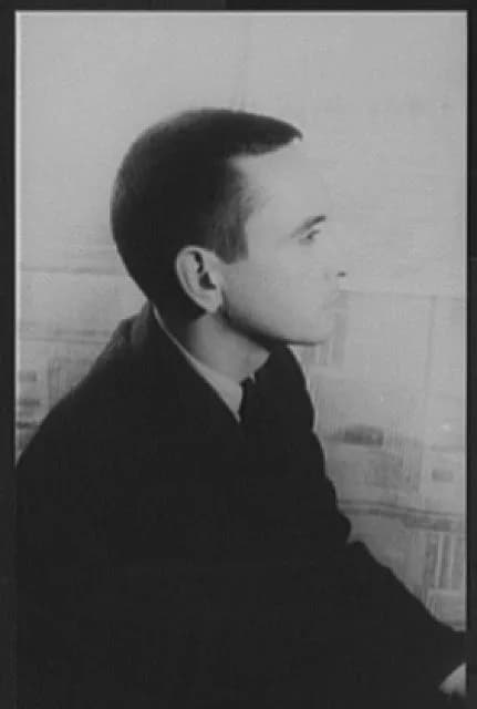 Edward Albee - Title: Portrait of Edward Albee
Physical description: 1 photographic print : gelatin silver.

Notes: Van Vechten number: VII SS 18.; Title derived from information on verso of photograp