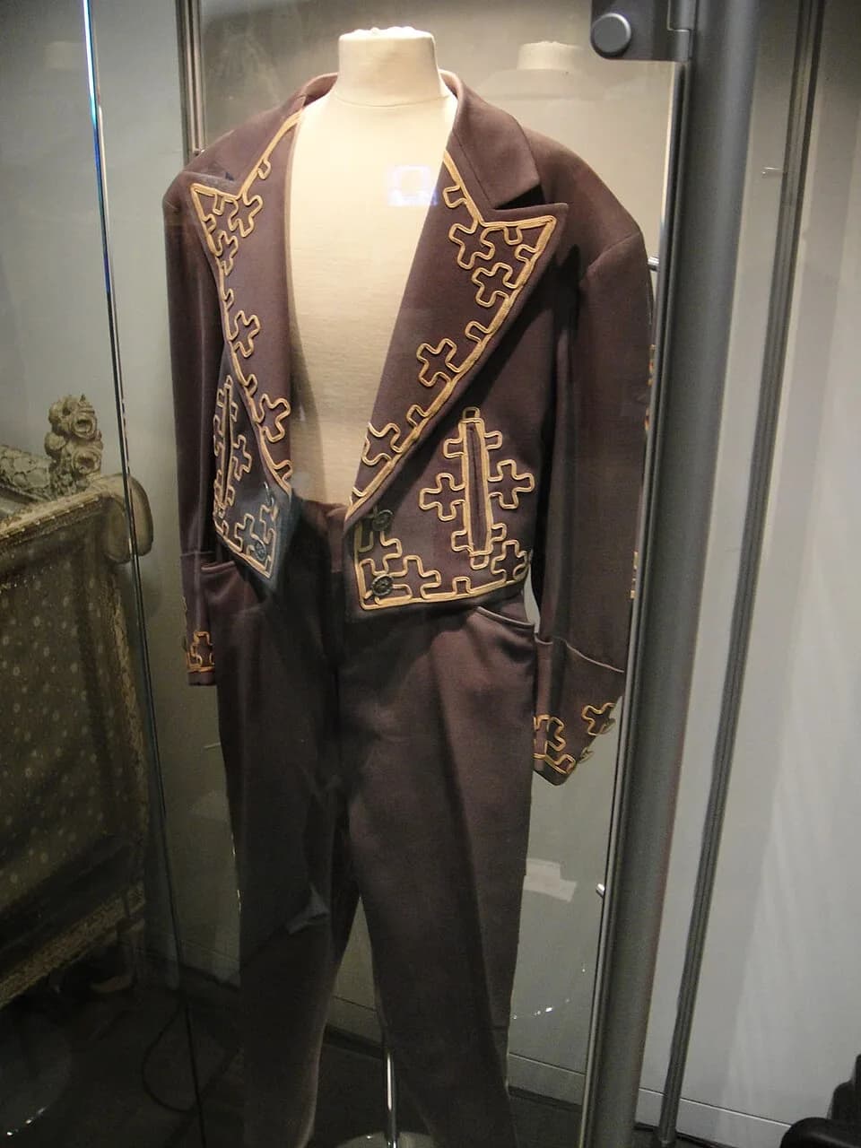 Cesar Romero - Cesar Romero "Cisco Kid" caballero outfit from 20th Century Fox film series at the Debbie Reynolds Auction Breaks Up Historic Hollywood Collection (The Paley Center for Media in Beverly
