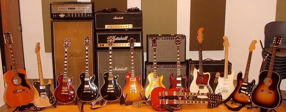 Les Paul - Alban Arthuan Guitar Set.jpg