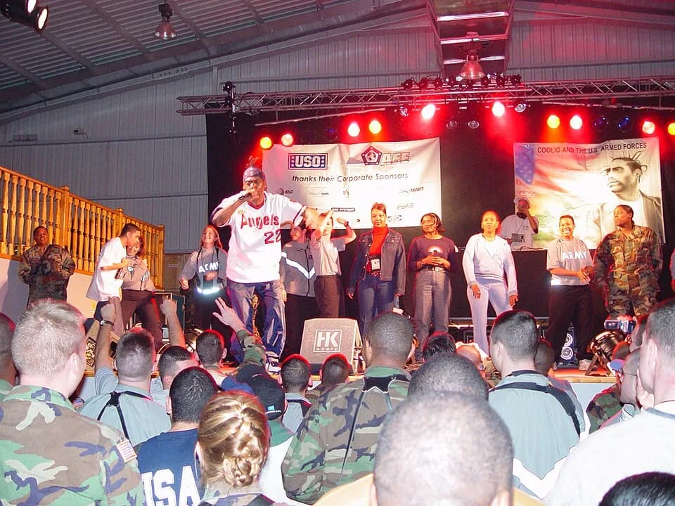 Coolio - Coolio performing for US military Task Force Eagle.