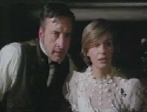 George C. Scott - Screenshot of Joanne Woodward and George C. Scott from the trailer for the film They Might Be Giants