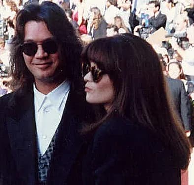 Eddie Van Halen - Eddie Van Halen and Valerie Bertinelli on the red carpet at the Emmy Awards 1993