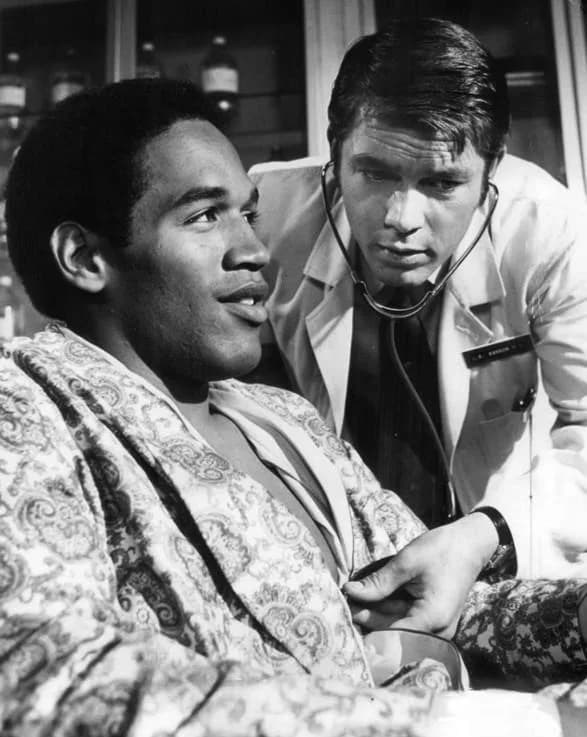 O. J. Simpson - Photo of Chad Everett as Joe Gannon and guest star O.J. Simpson from the television program Medical Center.