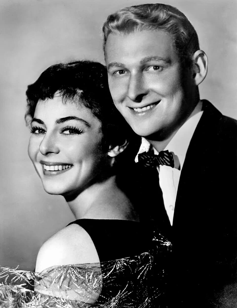 Mike Nichols - Publicity photo of Elaine May and Mike Nichols