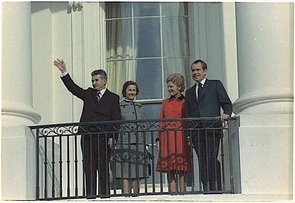 Pat Nixon - Arrival ceremony for President Ceausescu of Romania, south balcony of the White House