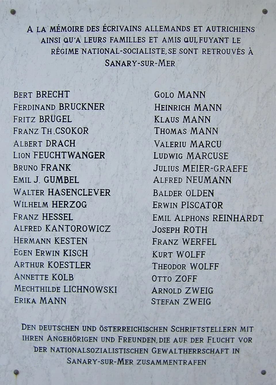 Klaus Mann - Gedenktafel für die deutschen und österreichischen Flüchtlinge am Fremdenverkehrsbüro von Sanary-sur-Mer, ursprünglich enthüllt am 18. September 1987