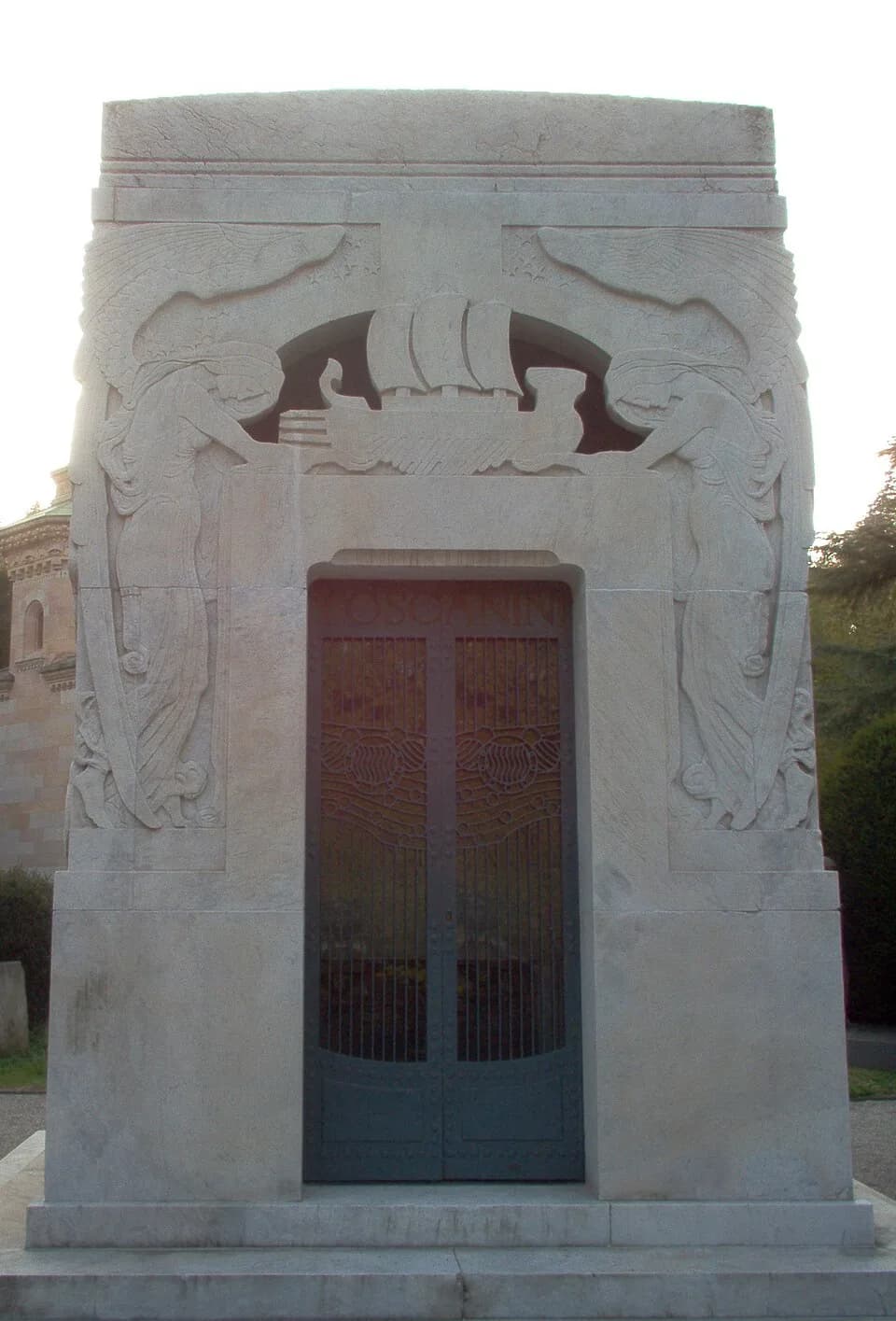 Vladimir Horowitz - Arturo Toscanini's tomb, in Milan, by Leonardo Bistolfi (1859-1933), built originally in 1915 for Toscanini's child. It also houses the body of Vladimir Horowitz.