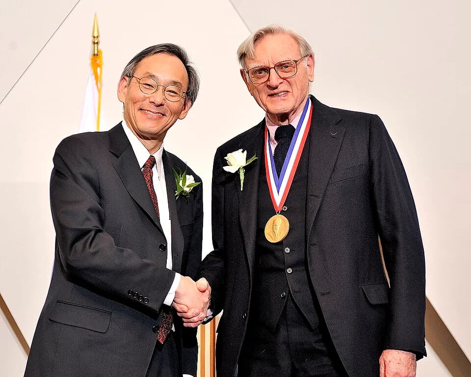 John B. Goodenough - John B. Goodenough receives the 2009 Enrico Fermi Award