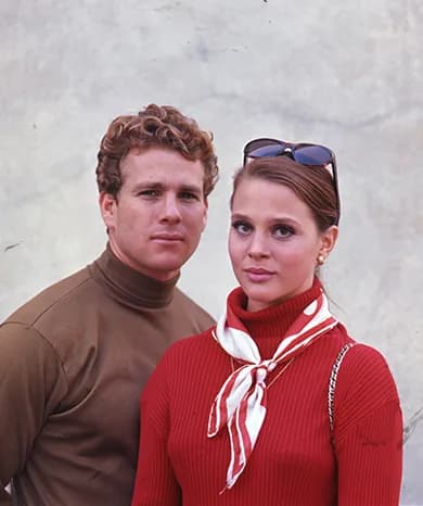 Ryan O'Neal - Publicity photo of Ryan O'Neal and Leigh Taylor-Young in Peyton Place (1967)