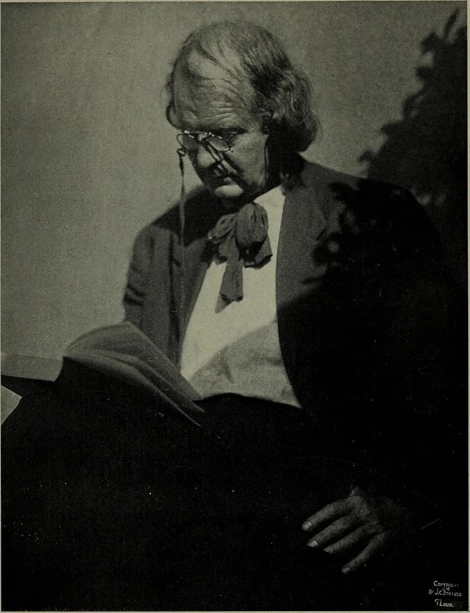 Elbert Green Hubbard - Identifier: americanannualof1911newy (find matches)
Title: The American annual of photography
Year: 1911 (1910s)
Authors: 
Subjects:  Photography
Publisher:  New York : Tennant 