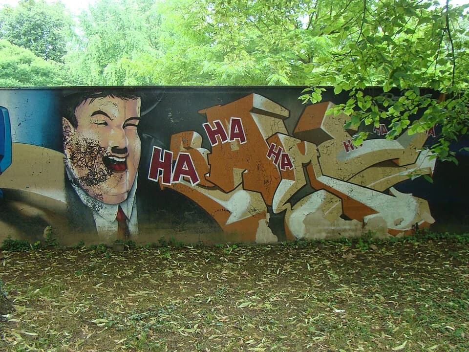 Oliver Hardy - Graffiti am Freibad Neckarhalde in Heilbronn.