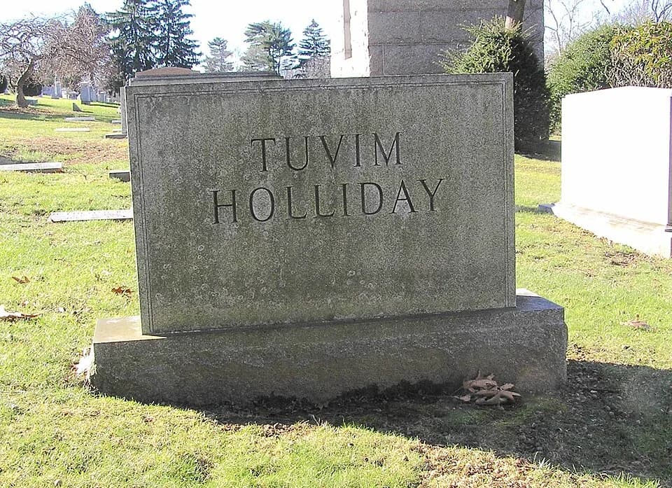 Judy Holliday - I took this photograph of the grave of Judy Holliday in Westchester Hills Cemetery on January 2, 2007.
GNU Free Documentation License