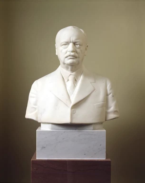 Charles Curtis - Bust of Charles Curtis by Moses A. Wainer Dykaar (1884 - 1933)  in the Senate Vice Presidential Bust Collection. Marble, Modeled 1929, Carved 1934.
Overall (bust) measurement
Height: 