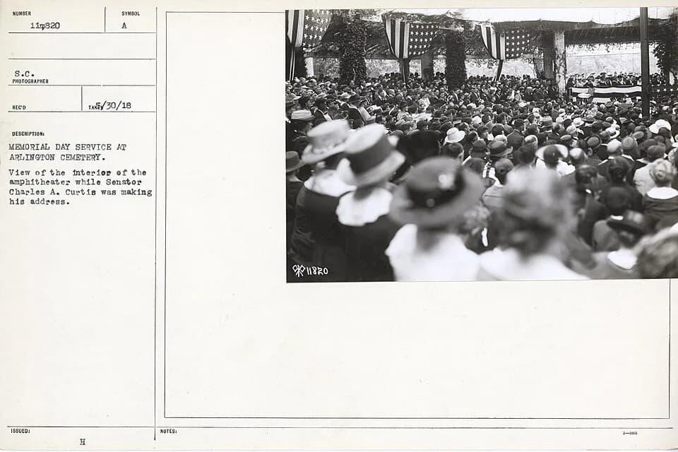 Charles Curtis - 111-SC-11820 - NARA - 55183763.jpg