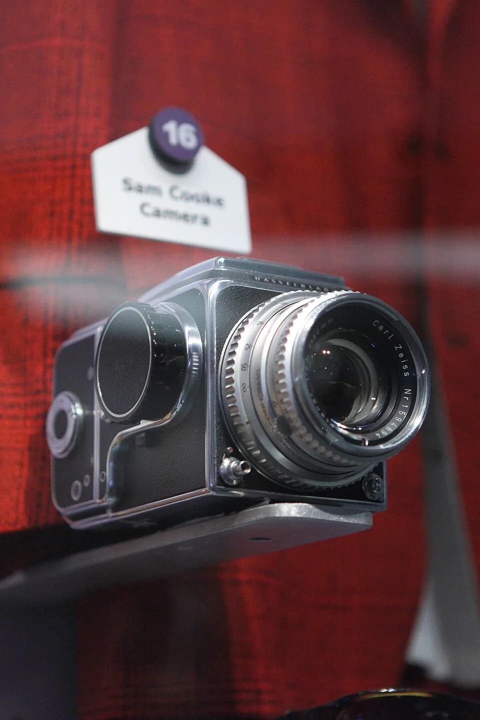 Sam Cooke - Sam Cooke's camera at the Rock and Roll Hall of Fame in Cleveland, Ohio.
Flickr Tags: camera ohio cleveland rockandrollhalloffame samcooke.
Flickr Tags: Rock and Roll Hall of Fame Clevelan