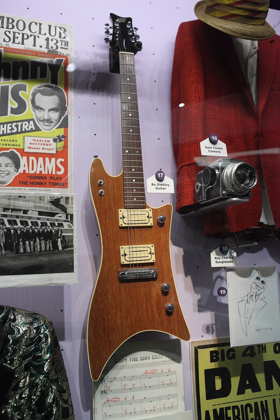 Sam Cooke - Bo Diddley's guitar at the Rock and Roll Hall of Fame in Cleveland, Ohio.
Flickr Tags: ohio guitar cleveland instrument bodiddley rockandrollhalloffame.
Flickr Tags: Rock and Roll Hall of 
