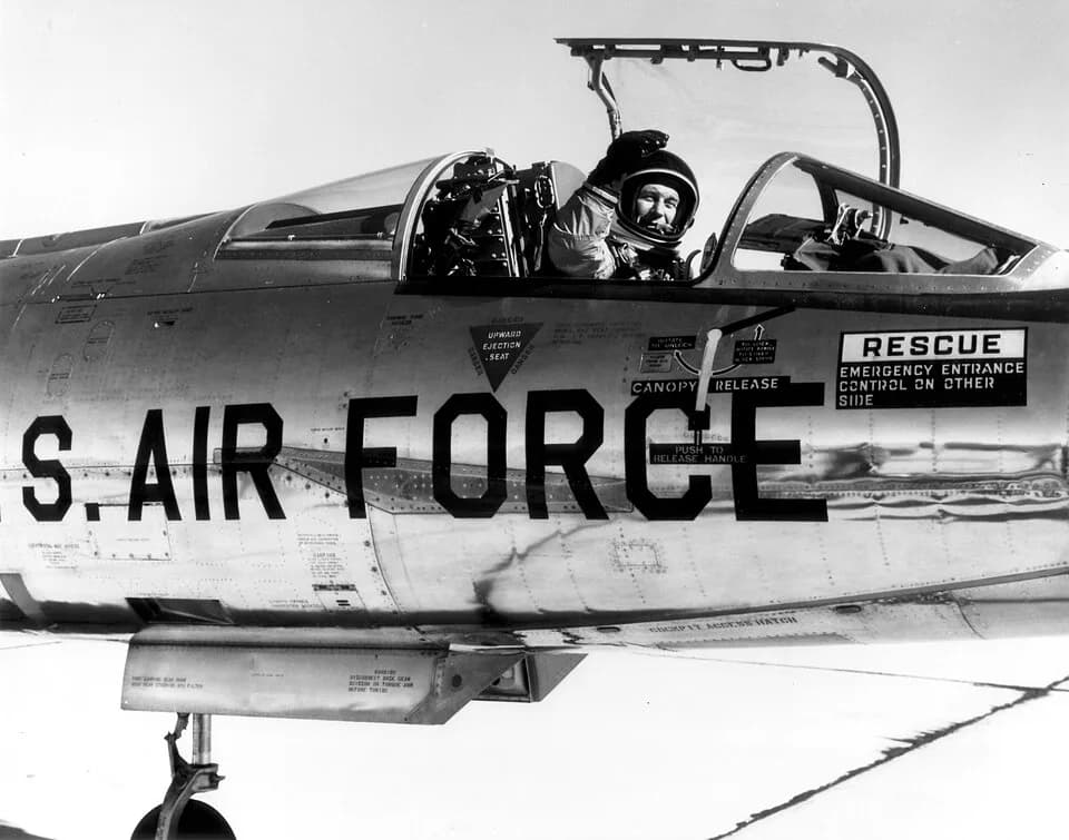 Chuck Yeager - Chuck Yeager in NF-104.jpg
