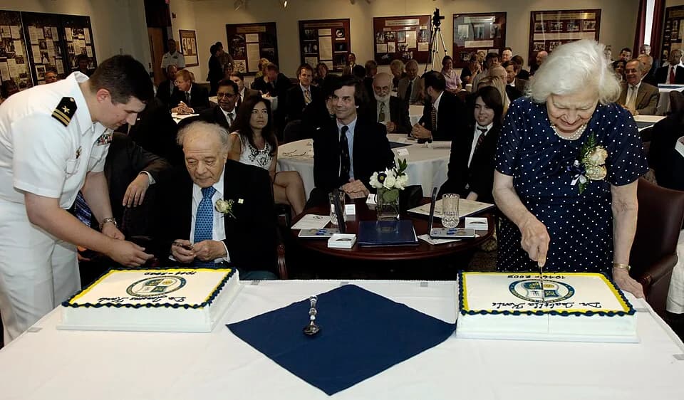 Jerome Karle - Washington (July 21, 2009) Dr. Jerome Karle, left, and Dr. Isabella Karle cut their respective cakes as they retire from the Naval Research Laboratory after a combined 127 years of gove