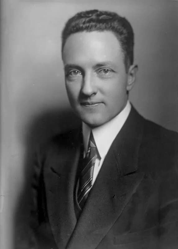 Richard E. Byrd - The famous polar aviator Commander Richard E. Byrd was appointed Vice Admiral of the American Navy as a result of his great services to the exploration of the South Pole.
