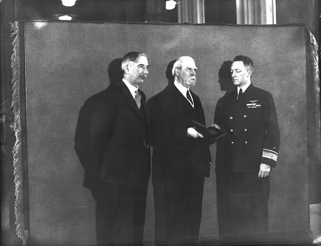 Richard E. Byrd - Presentation of the Samuel P. Langley Medal for Aerodromics to Admiral Richard E. Byrd at the Smithsonian Institution on March 27, 1931. Left to Right: Secretary Charles Greeley Abbo