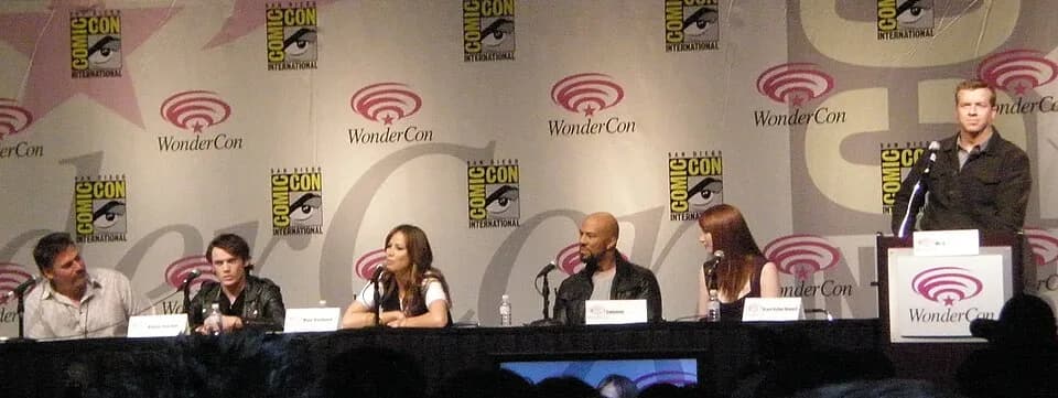 Anton Yelchin - A Terminator Salvation panel discussion at WonderCon 2009.  From left to right: LA Times reporter Geoff Boucher, actors Anton Yelchin, Moon Bloodgood, Common, Bryce Dallas Howard, and 
