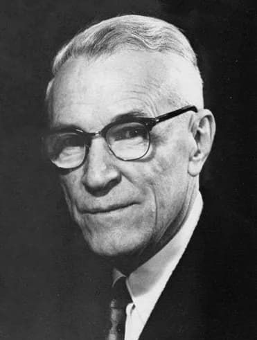 William P. Murphy - Nobel Prize DR. WILLIAM P. MURPHY Signed Photo