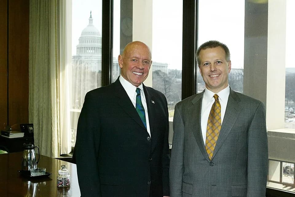 Stephen Covey - Office of the Secretary - Deputy Secretary Steven Law Meets with Dr. Stephen Covey
