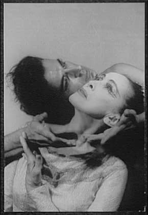 Martha Graham - en:Martha Graham and en:Bertram Ross in “Visionary Recital”, photographed by en:Carl Van Vechten, 1961 June 27.  en:Library of Congress: http://hdl.loc.gov/loc.pnp/van.5a52055