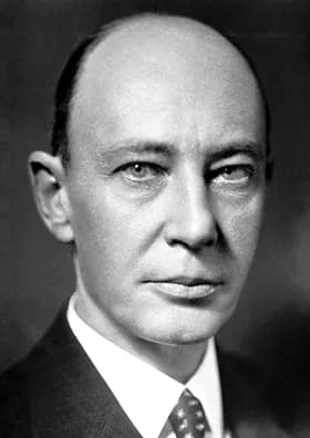 George Minot - George Richards Minot (December 2, 1885 – February 12, 1950), Nobel Laureate in Physiology or Medicine, 1934.