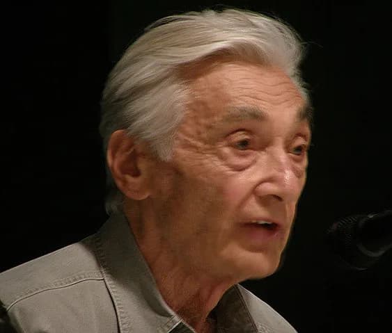 Howard Zinn - Howard Zinn at Babylonmedia's international anti-authoritarian festival "B-Fest" at Athens, Greece, May 2009.
