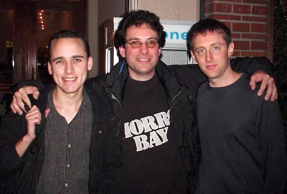 Kevin Mitnick - based on en:Image:Lmp.jpg. Group photo of Adrian Lamo, Kevin Mitnick, and Kevin Lee Poulsen circa 2001.