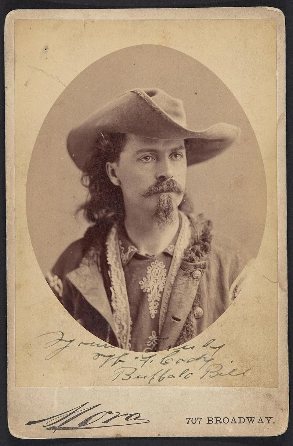 Buffalo Bill - Buffalo Bill Cody ca1875.jpg