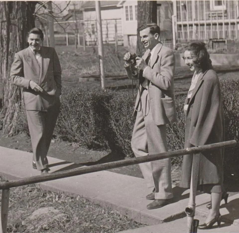 Flannery O'Connor - Robie Macauley with Arthur Koestler and Flannery O'Connor at Amana Colonies in Iowa, 9 Oct 1947.