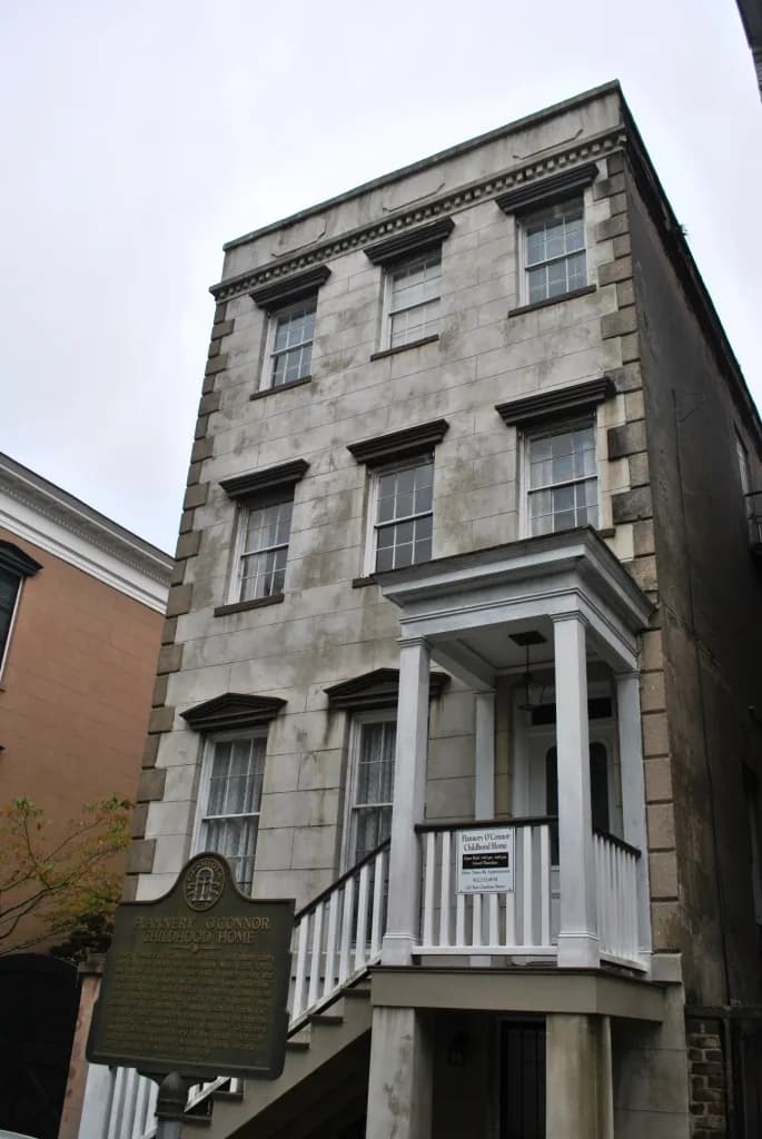 Flannery O'Connor - Savannah Historic District