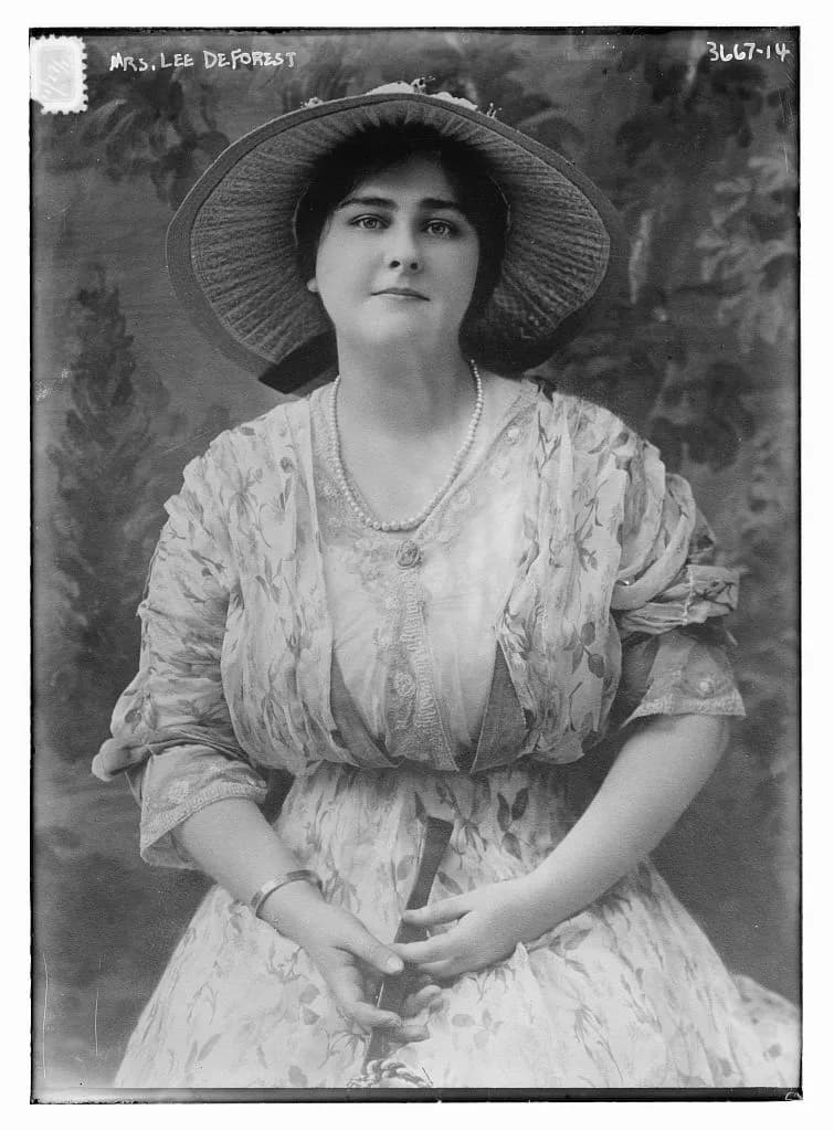 Lee de Forest - Mary Mayo (1892-1957) who married Lee DeForest