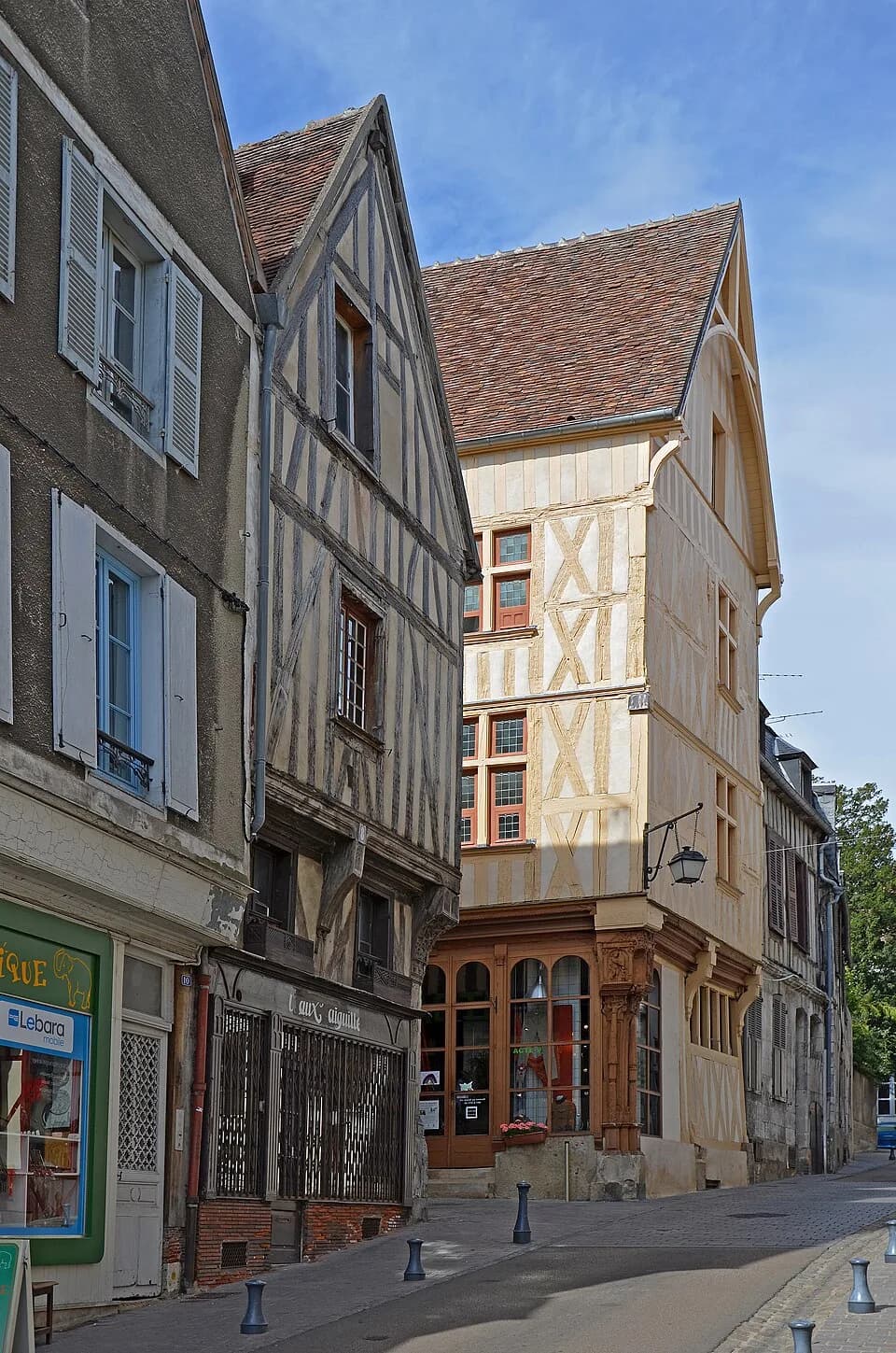 Joseph Joubert - Immeubles 23 et 28 rue de la Fécauderie à Auxerre