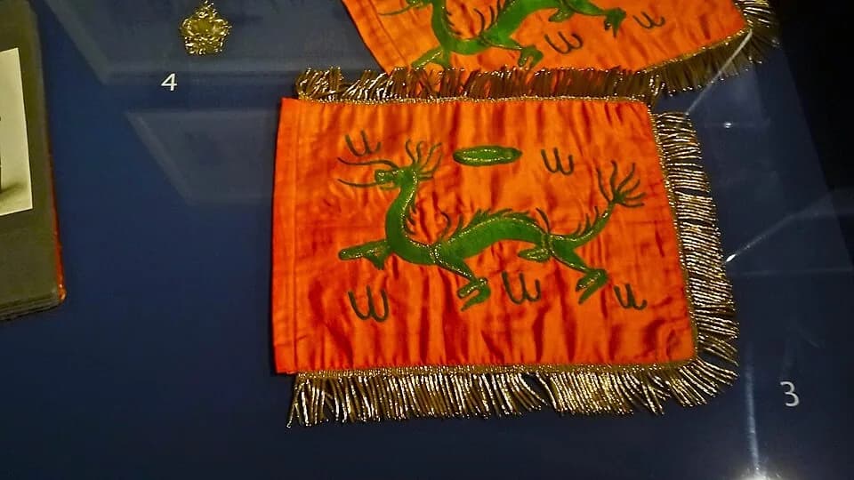 Bảo Đại - Car flag of State Chief Bao Dai (Đức Quốc trưởng Bảo Đại), used 1948 to 1955.