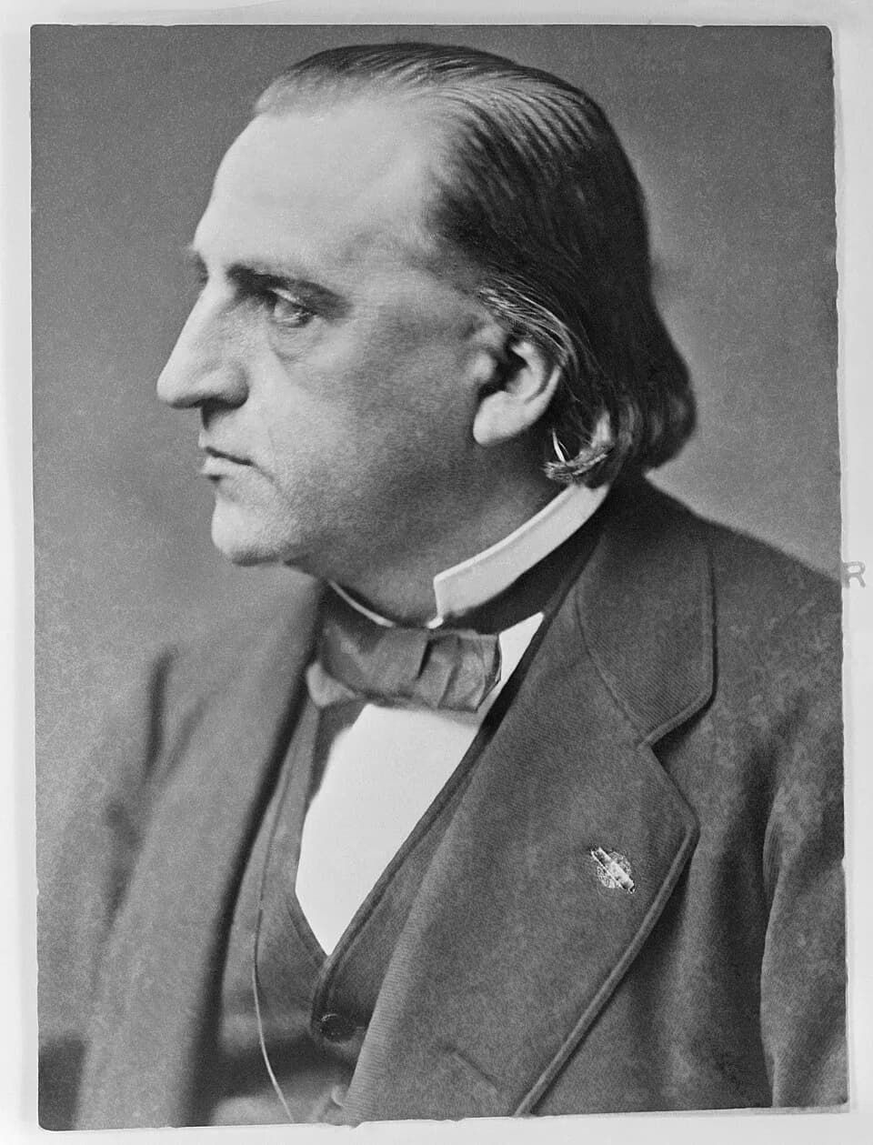 Jean-Martin Charcot - Portrait of J.M. Charcot. Head and shoulders in profile.

Iconographic Collections
Keywords: Charcot, Jean-Martin