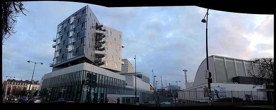 Paul Ricœur - Un panoramique depuis le nord, en venant de la Place Saint-Germain, depuis la rue des Carmes qui borde le boulevard de la Liberté