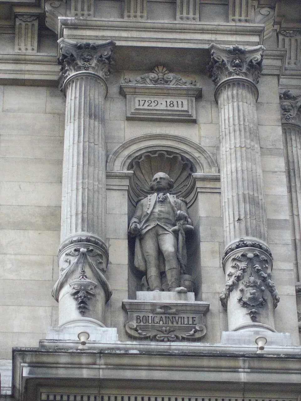 Louis-Antoine de Bougainville - Statues of the City Hall of Paris, France