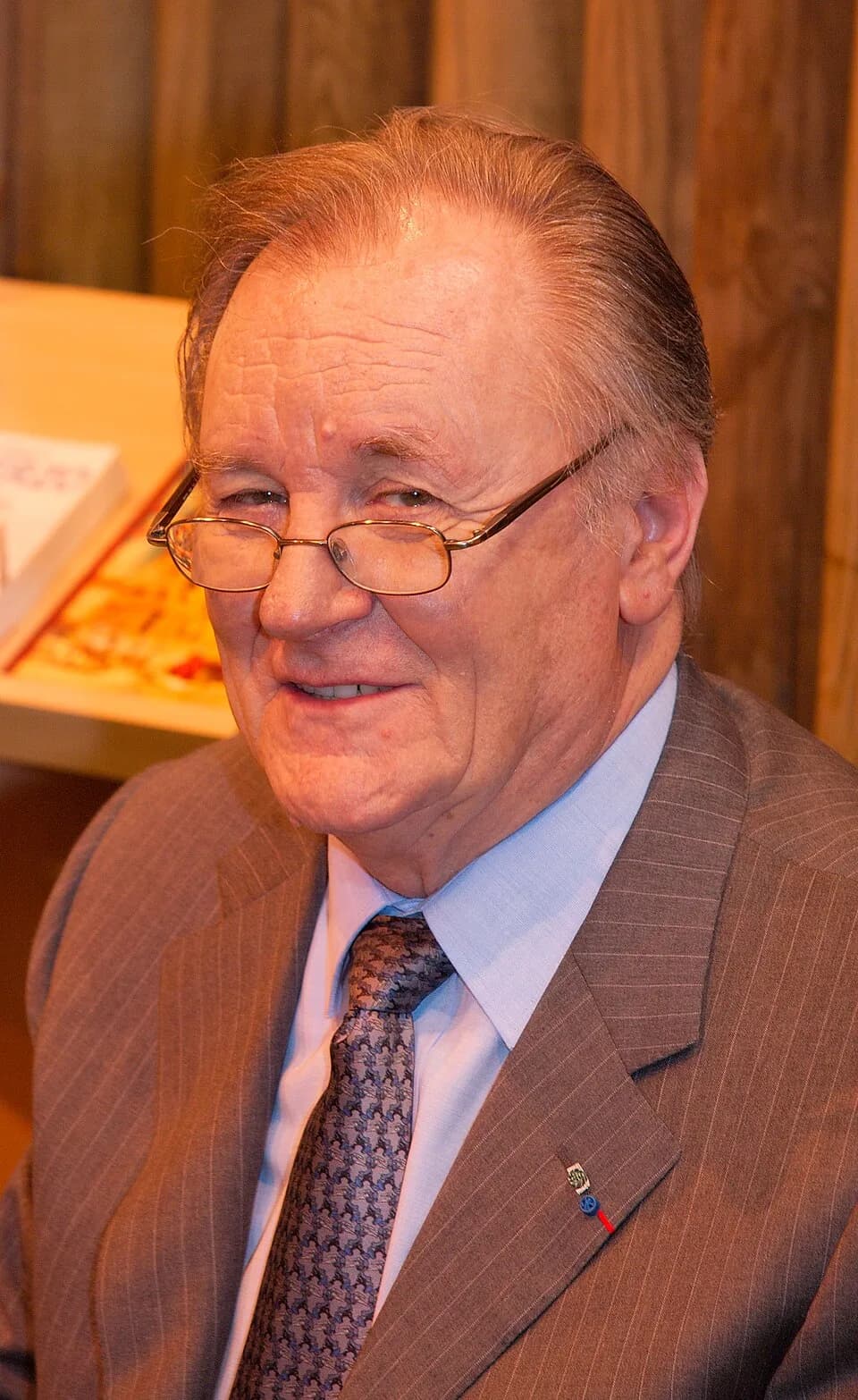 Albert Uderzo - Autograph session with Albert Uderzo at Salon du livre 2008 (Paris, France).
