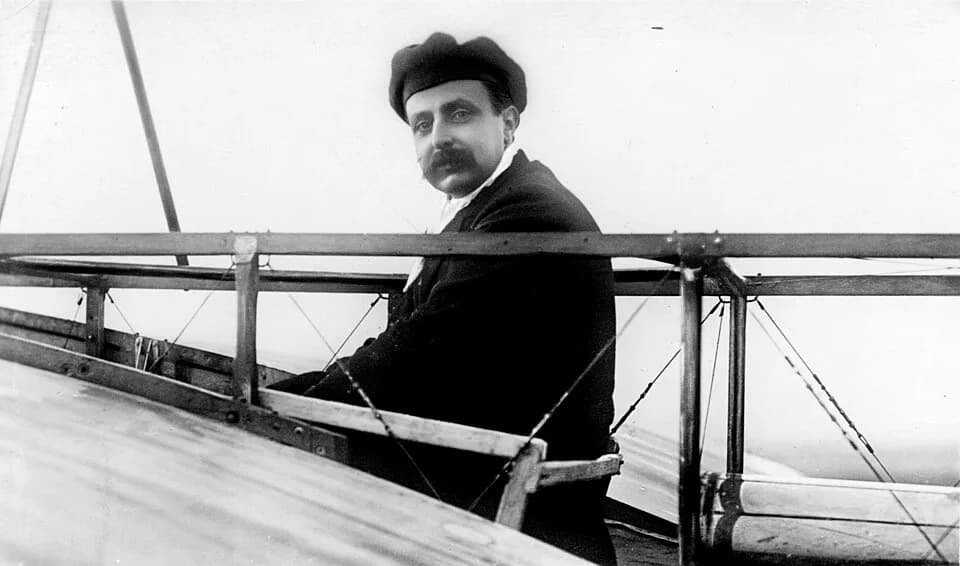 Louis Blériot - Louis Blériot in his monoplane.Original caption: Locomotion aérienne - Louis Blériot, sur son monoplan.